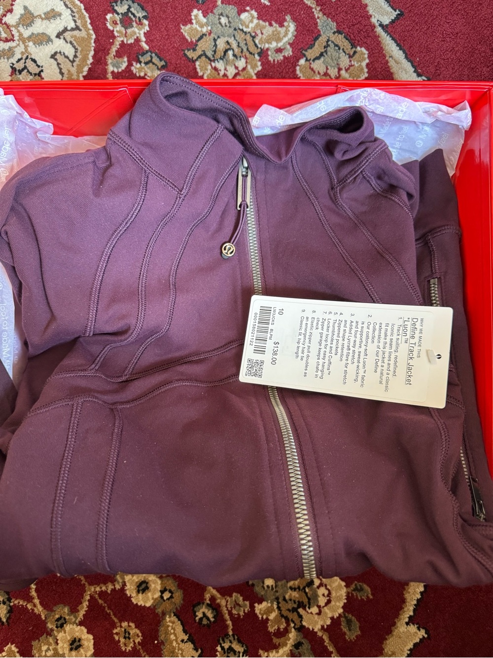 NWT Lululemon define track jacket luon BLACK PLUM Size 10